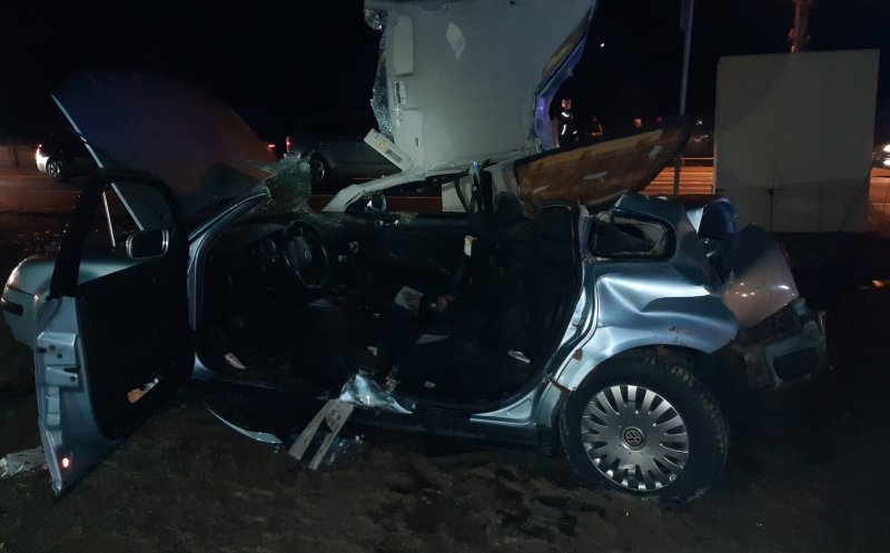 ACCIDENT grav în Cluj. Pompierii au folosit utilajele hidraulice pentru extragerea victimei