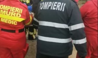 Cluj: Persoană prinsă sub un mal de pământ. Intervine SMURD-ul