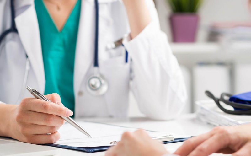 Gheorghiţă: De la finalul lunii aprilie, vaccinarea ar urma să înceapă şi în cabinetele medicilor de familie