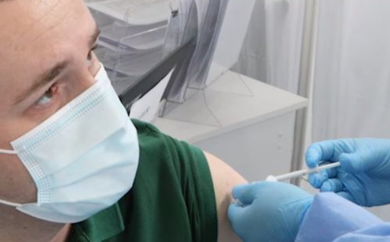 Prefectul Clujului s-a vaccinat anti-COVID. Ce ser a primit
