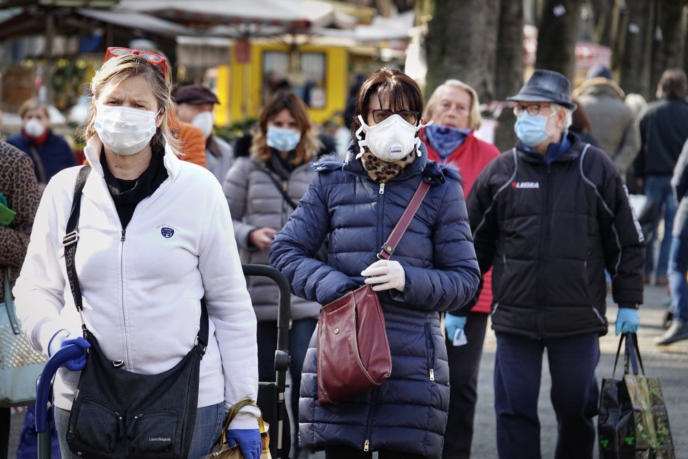 Studiu CDC: Persoanele vaccinate cu ambele doze nu răspândesc virusul aproape niciodată