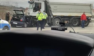 ACCIDENT GRAV între Cluj și Gilău. O persoană a murit și alte două au rămas încarcerate
