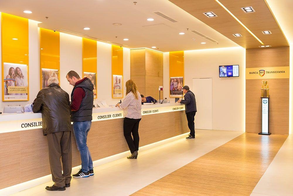 Viitorii pensionari, cei mai mari acționari la Banca Transilvania