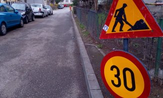 Mănăşturul, împânzit de muncitori care trag tare la borduri şi parcări