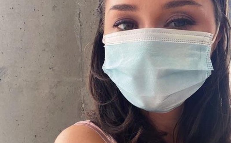 Tânără din Olanda, venită să se vaccineze în România: "A fost o decizie foarte, foarte bună!"