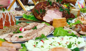 Sfaturi pentru pofticioşi. Ce putem mânca de Paşte fără să ne îngrăşăm. Evitaţi salata de boeuf, sarmalele, prăjelile şi torturile!