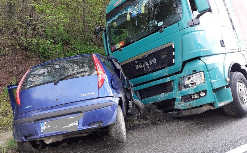 Accident tragic pe șoseaua Oradea  - Cluj. Tânărul șofer de 23 de ani a murit