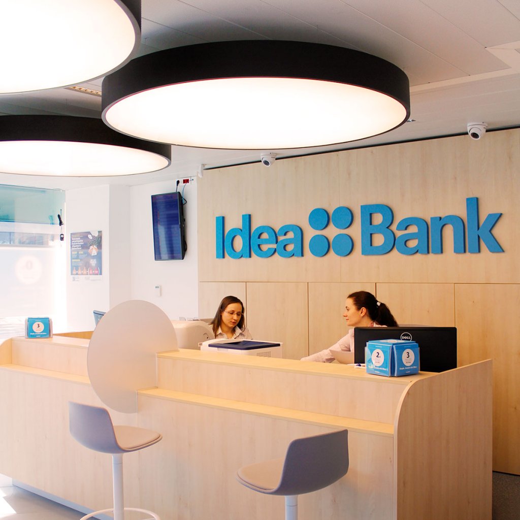 Banca Transilvania se bate cu trei multinaționale pentru Idea Bank