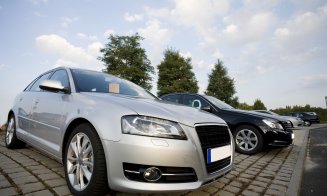 STUDIU: Românii plătesc de trei ori mai mult pentru o mașină rulată adusă din Germania
