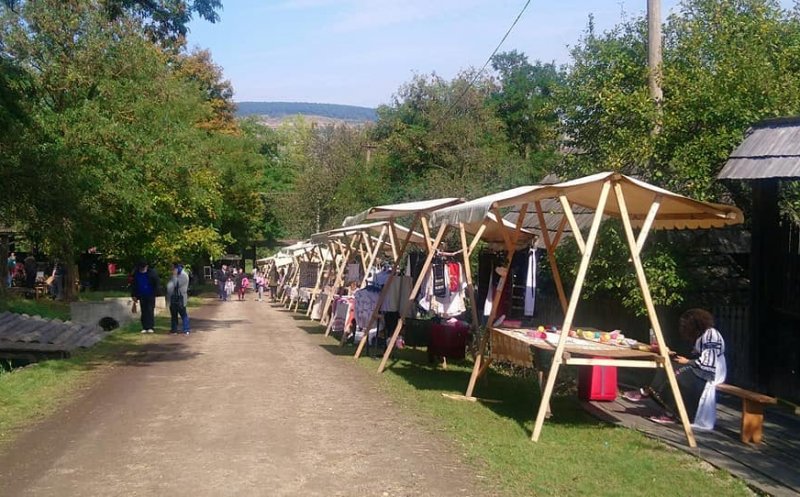 Clujenii, așteptați la piața volantă din Parcul Etnografic „Romulus Vuia”