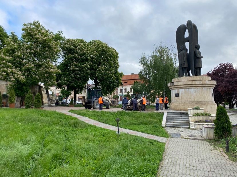 Se modernizează centrul Dejului. Au început deja lucrările