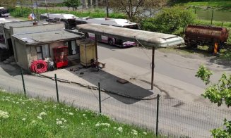 Staţile CTP din Cluj-Napoca sunt "nişte coţete", cu gherete de pe vremea răposatului