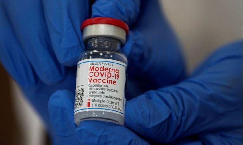 Moderna anunţă că vaccinul său anti-COVID este eficient și sigur pentru adolescenţi
