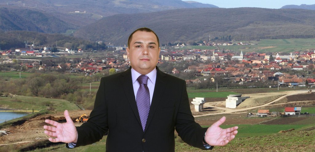Băieții deștepți ai primarului din Gilău se pregătesc să se "înțepe" la resursele comunei. Gelu Topan tace