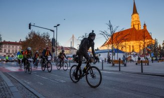 „L-am ascultat pe primar şi mi-am cumpărat bicicletă ca să poluez mai puţin, dar a fost furată de la etajul 8 din scară cu interfon”