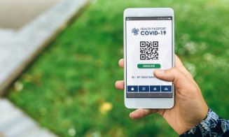 Pașaportul COVID, operaţional în România de luna viitoare: "O să fie un QR code, o să-l avem şi pe telefon şi se vor evita cozile la graniţă"