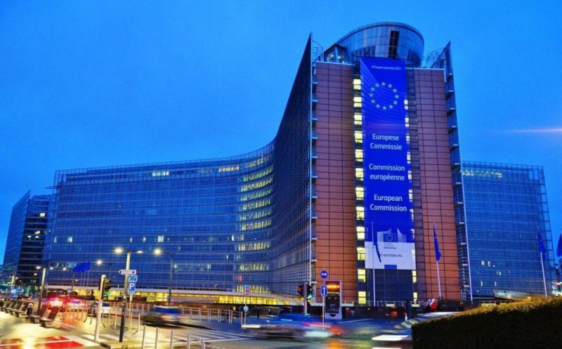 CE, despre PNRR: "Vom acţiona în strânsă colaborare cu statul membru în cauză pentru a clarifica orice potenţială întrebare''