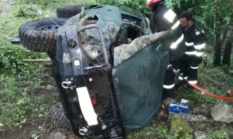 Accident grav de mașină la Cluj. O persoană a murit în localitatea Muntele Rece / Alte două persoane au fost transportate la spital