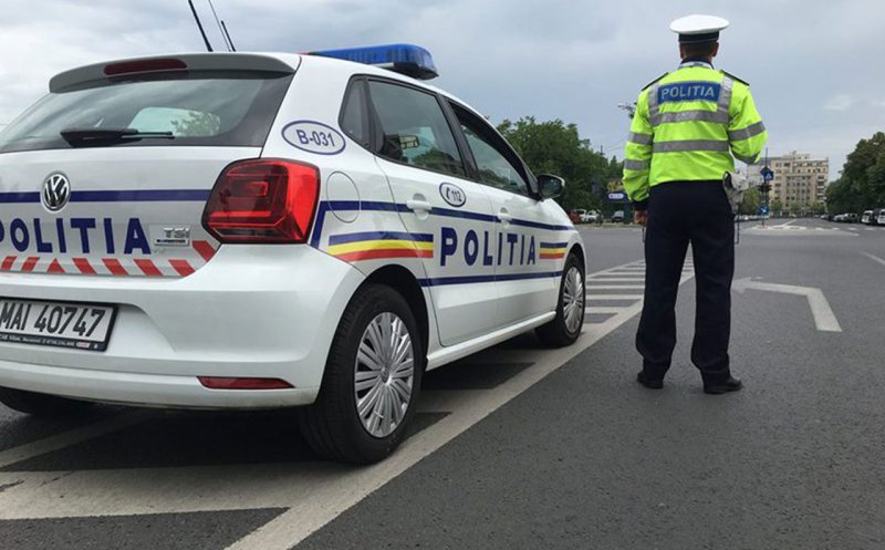 Pieton lovit de maşină în timp ce traversa strada
