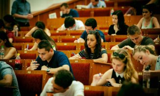 Decizie la Cluj: Studenții se vor întoarce fizic la facultate din toamnă