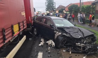 Coliziune între un TIR și două mașini la Cluj