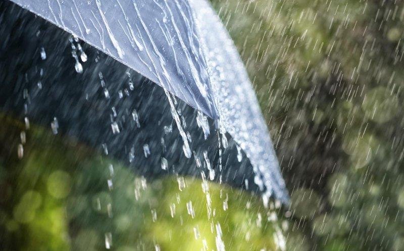 Noi alerte meteo. Furtuni și caniculă!