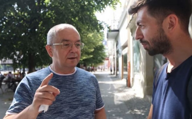 Mircea Bravo l-a întrebat pe Emil Boc dacă se consideră bogat. Primarul s-a căutat prin buzunare