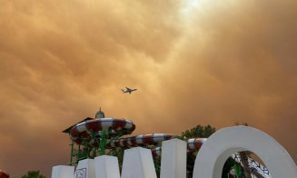 Hoteluri evacuate în Turcia după ce incendiile au ajuns în stațiunile turistice