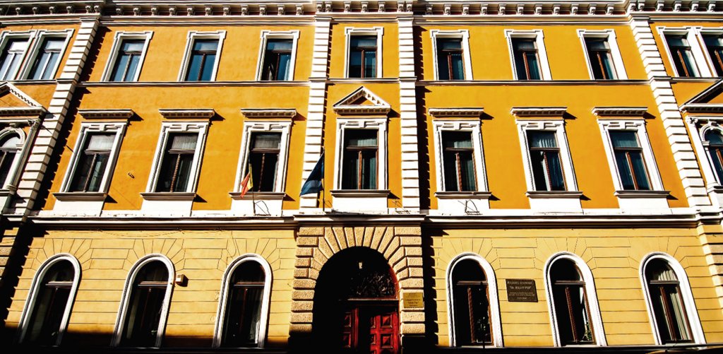 În perioada 30 iulie – 3 august, absolvenții de gimnaziu se pot înscrie în programul Școala de Carte și Meserii, la Colegiul Economic „Iulian Pop” din Cluj – Napoca