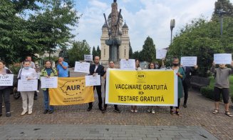 Protest AUR la Cluj: „Alături de studenții UBB discriminați pe motive medicale”