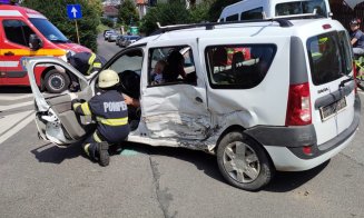 Accident grav pe Calea Turzii, o persoana incarcerata