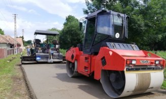 Un nou drum județean din Cluj, în reparații. Lucrările se vor finaliza cu așezarea asfaltului