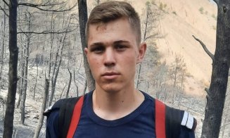 Pompierul român care are 20 de ani, dar luptă cu flăcările în Grecia: "Suntem oameni și trebuie să ne ajutăm!"