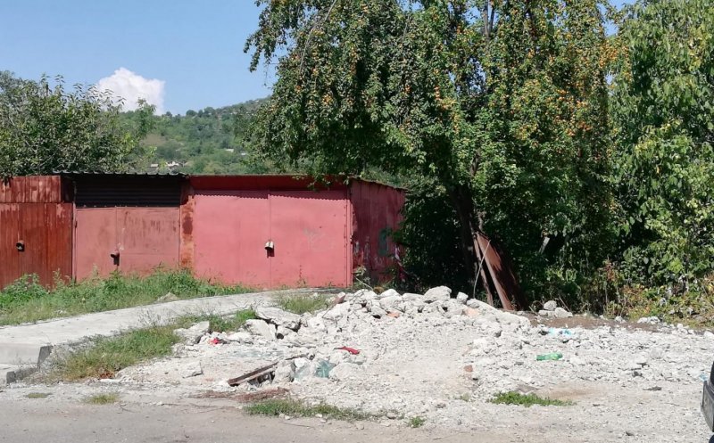 Aproape 1.000 de garaje de cartier vor fi demolate în Mărăşti, până în toamnă