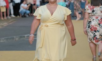 Prima prezentare de modă cu modele PLUS SIZE de la noi din ţară