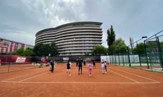 Zece copii instituționalizați din Cluj au jucat tenis pentru prima dată