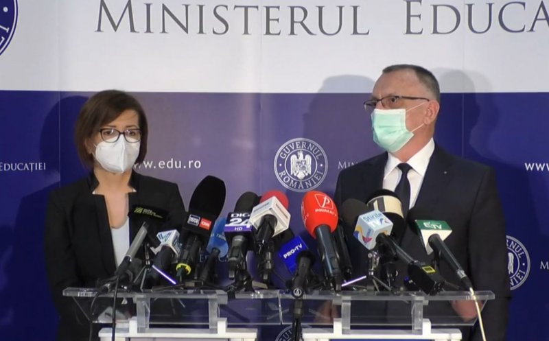Cum începe noul an școlar. Cele două scenarii