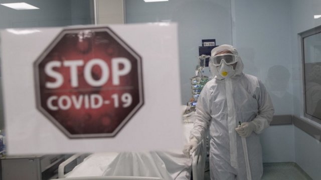Mii de cadre medicale vor fi suspendate fără plată pentru că au refuzat să se vaccineze anti-COVID