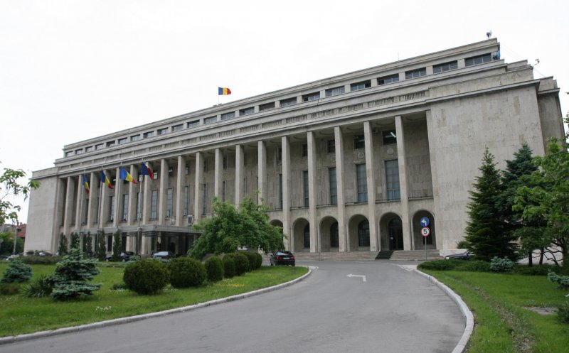 Moţiunea de cenzură a fost comunicată Guvernului