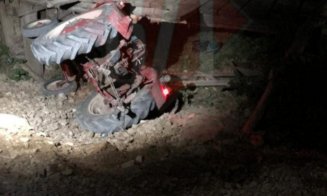 Un tânăr a murit strivit sub tractor noaptea trecută într-o comună din Cluj