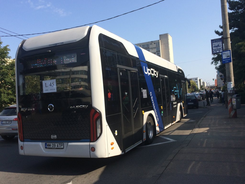 Autobuzul 100% electric  românesc, în teste pe linia ce leagă  Zorilor de capatul cartierului Gheorgheni prin Bună Ziua