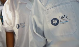 Mediciniştii de la UMF Cluj au început cursurile în sistem HIBRID: "Cât mai multe activități în laborator sau la patul bolnavului"