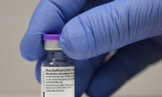 Agenţia Europeană a Medicamentului decide luni dacă aprobă rapelul vaccinului Pfizer