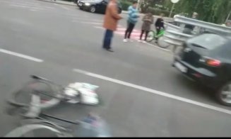 ACCIDENT în Cluj. Un biciclist de 70 de ani a ajuns la spital