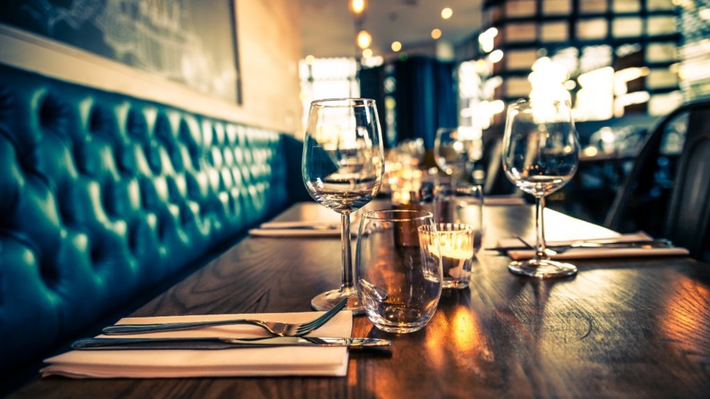 Restaurantele NU se închid la ora 22.00 la Cluj-Napoca
