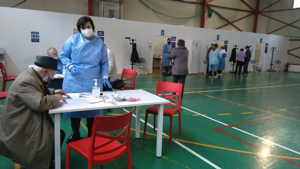 Vaccinări la Cluj. Ieri, jumi-juma doza I și doza 3