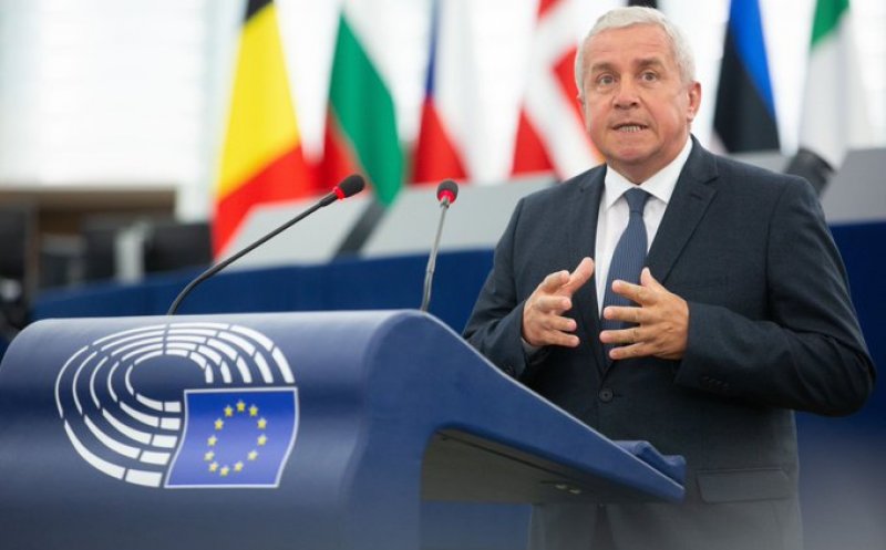 Daniel Buda, mesaj din Parlamentul European: UE trebuie să garanteze durabilitatea fermierilor!