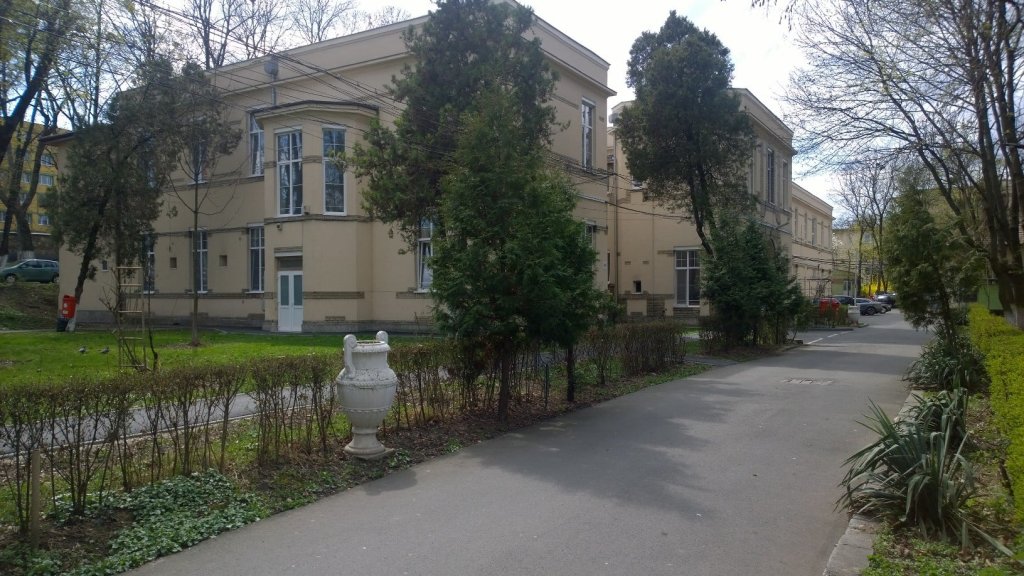 10 noi paturi COVID și 3 ATI la Spitalul de Pneumoftiziologie din Cluj. S-au înființat și posturi de asistent medical, infirmieră sau brancardier