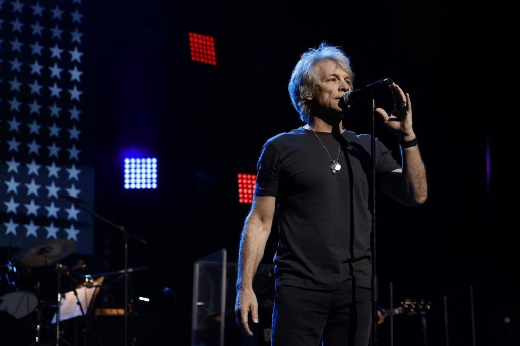 COVID-ul nu ocoleşte vedetele: Jon Bon Jovi şi Bryan Adams şi-au anulat concertele şi au intrat în izolare