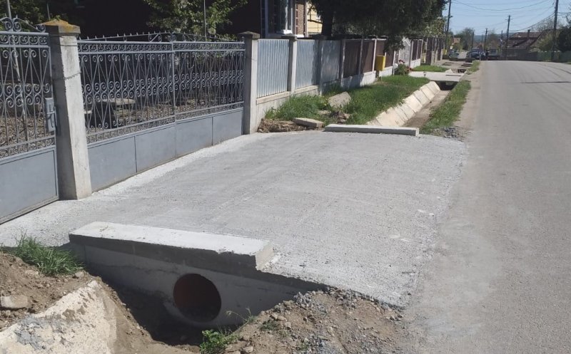 Lucrări pe marginea drumurilor județene din Cluj! Se asigură accesul la peste 2.000 de proprietăți